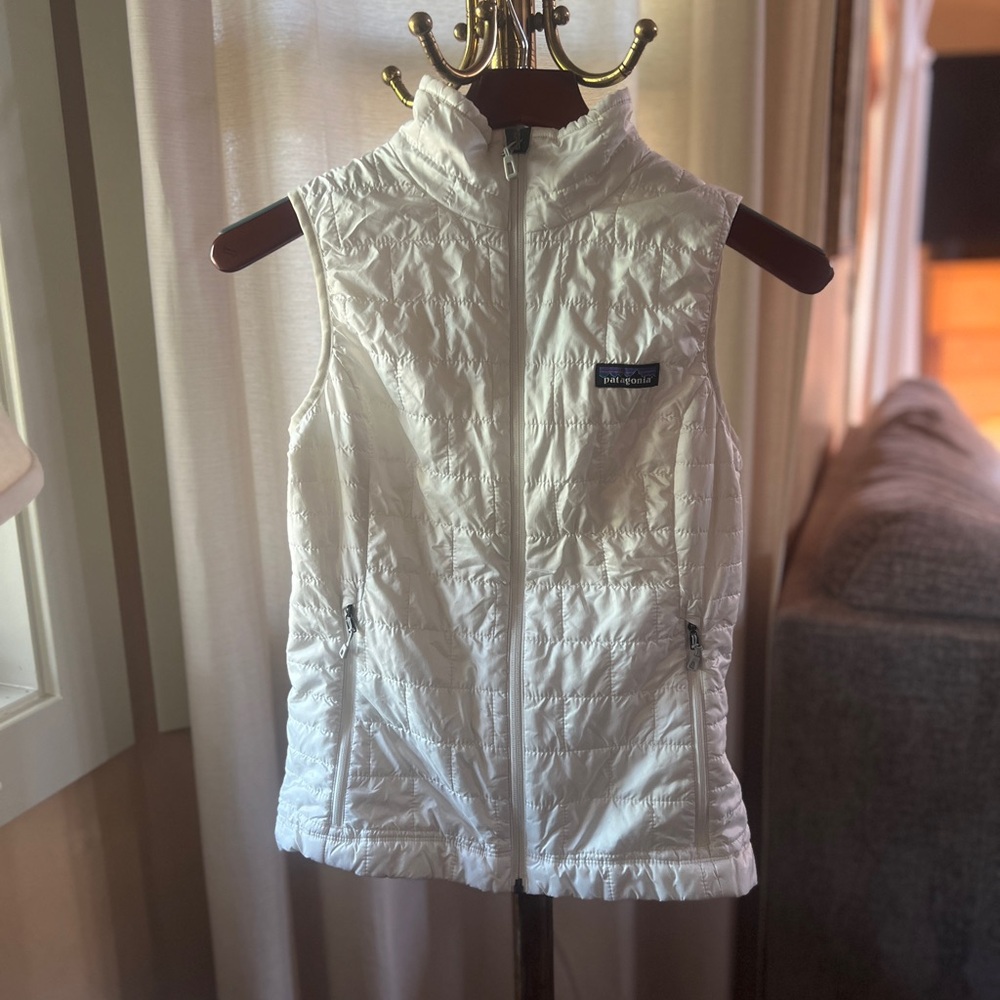 Patagonia White Quilted Vest
